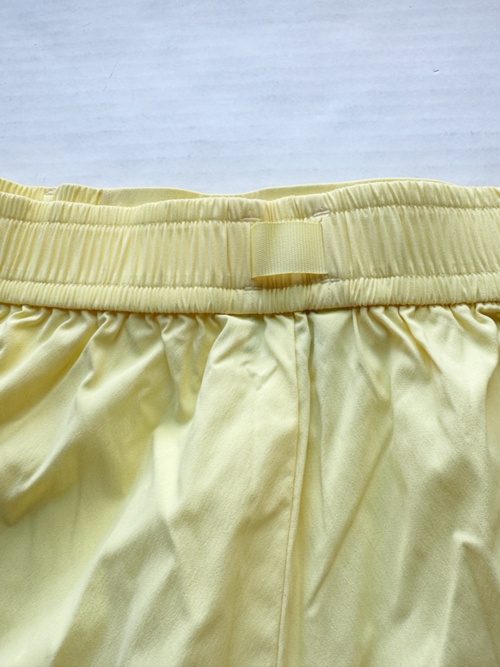 ATHLETA New Highland High Rise 3 1/2" Utility Short in Citron Yellow NWT - Picture 10 of 16